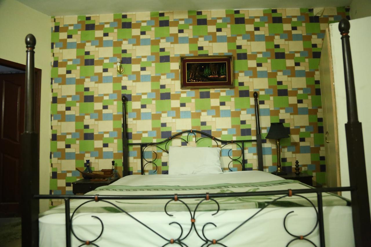 Hotel Sweet Inn Lahore Esterno foto
