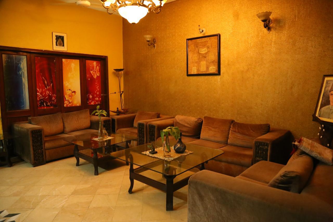Hotel Sweet Inn Lahore Esterno foto