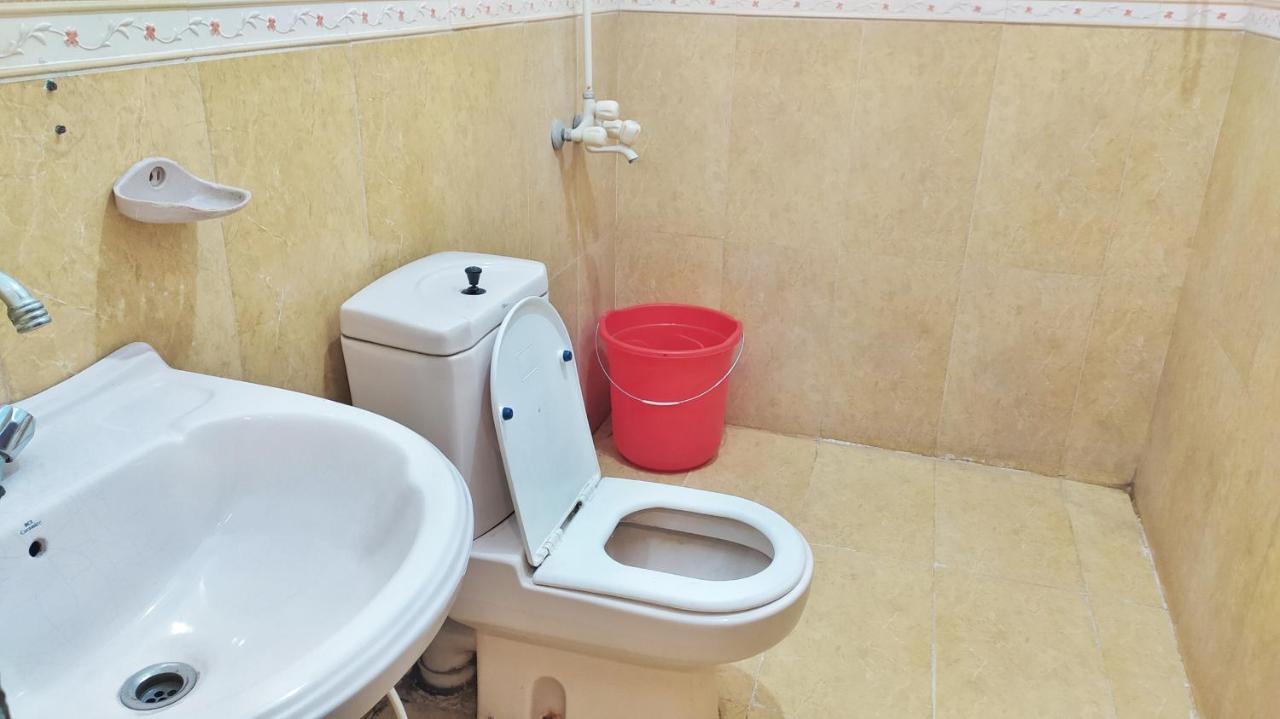 Hotel Sweet Inn Lahore Esterno foto